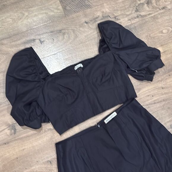 Reformation Sunnie Two Piece (Black) size 8 - Picture 7 of 7